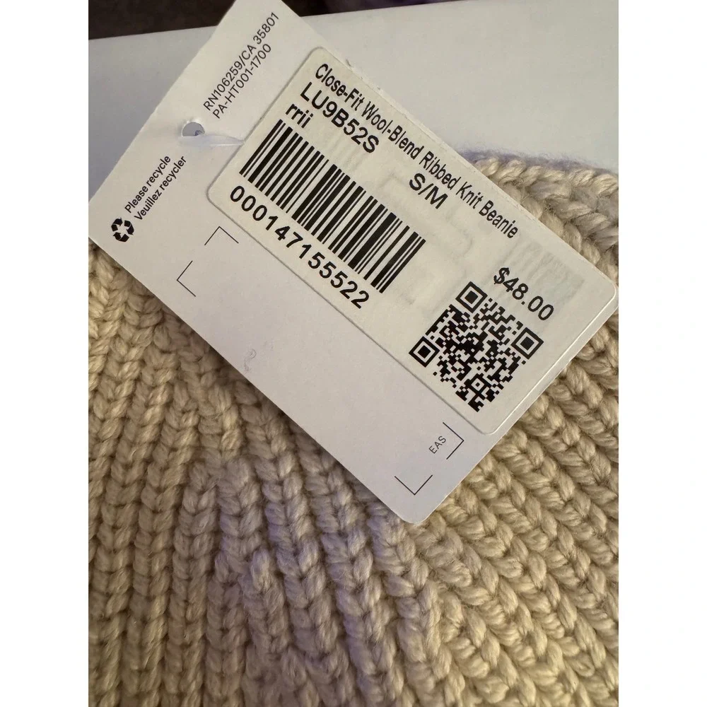 Lululemon Close Fit Wool Blend Ribbed Knit Beanie Hat Taupe S‎ M